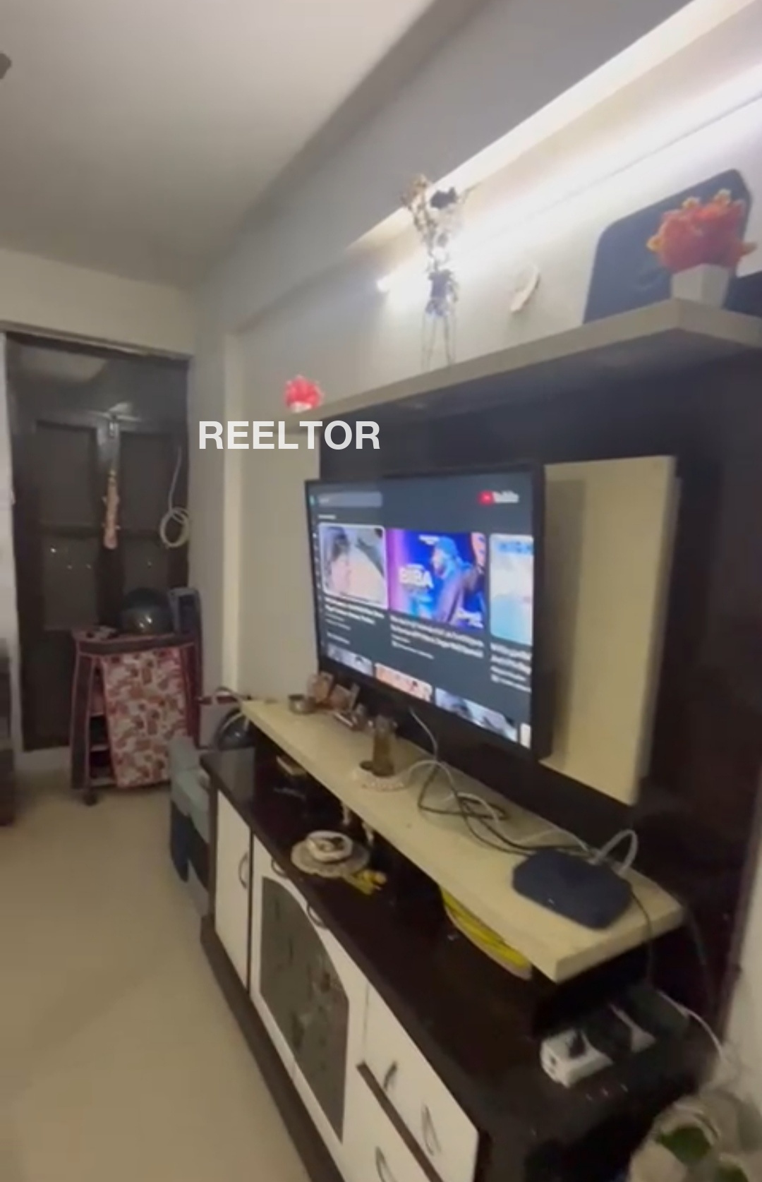 Flat For Sale In Targaon Theog