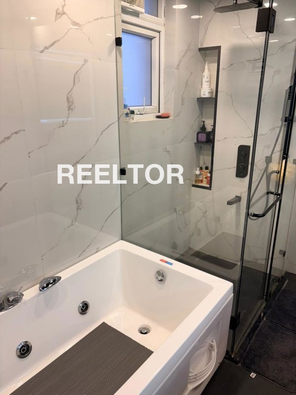 Flat For Sale In Chhitipur Karera