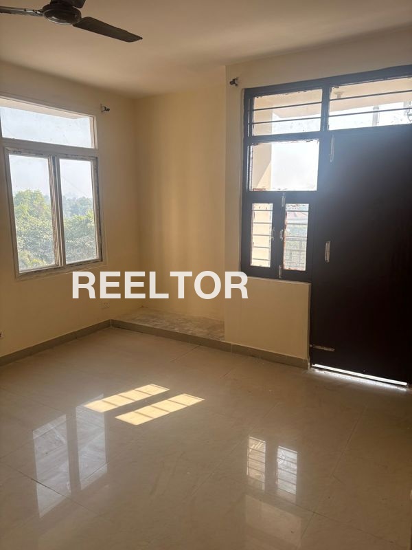 Flat For Rent In Maharajaganj Namkhana