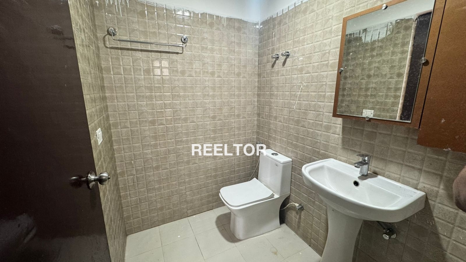 Flat For Sale In Arahatti Navalagundau