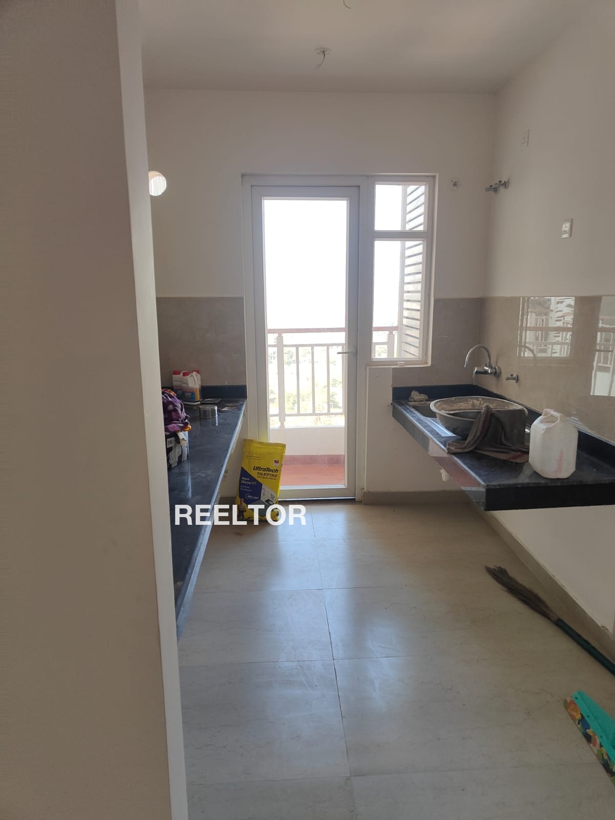 Flat For Rent In Ruaru Bhuntar