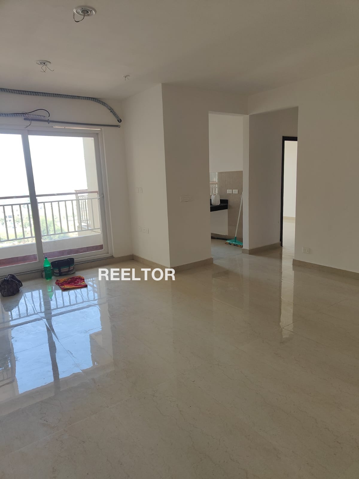 Flat For Rent In Ruaru Bhuntar
