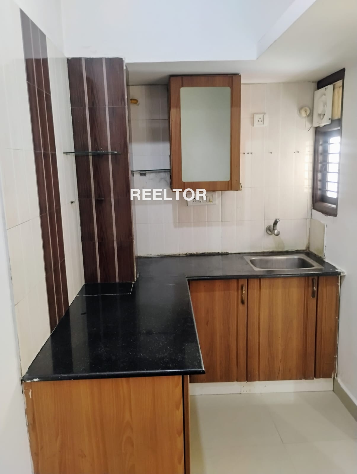 Flat For Rent In Bairagarh Khuman Shayampur