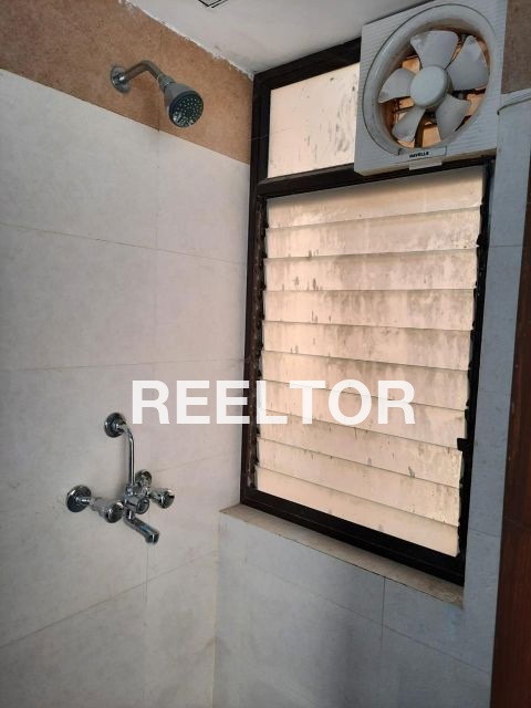 Flat For Sale In Sirata Pandhurna