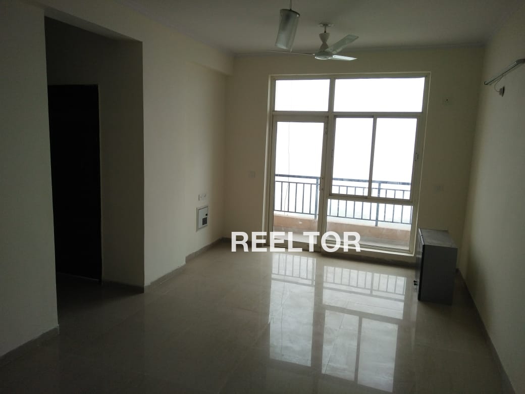 Flat For Rent In Tukreoh Saluni
