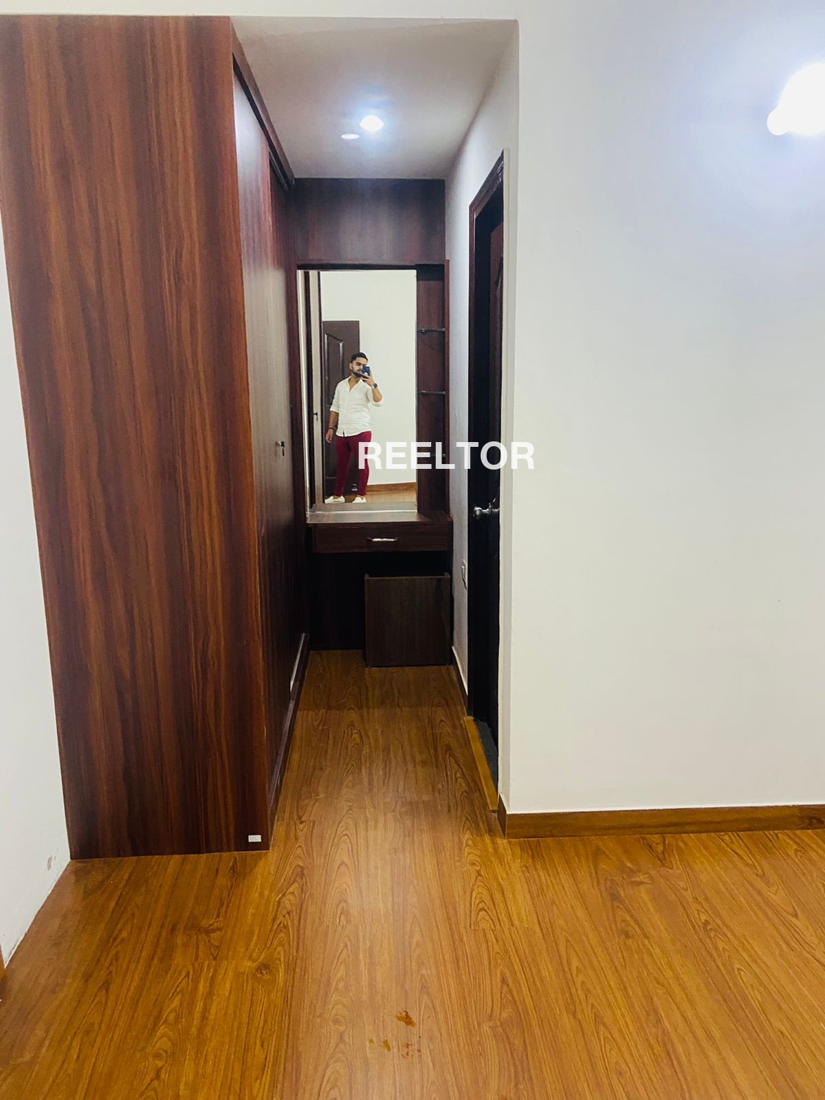 Flat For Sale In Tarana Mandi