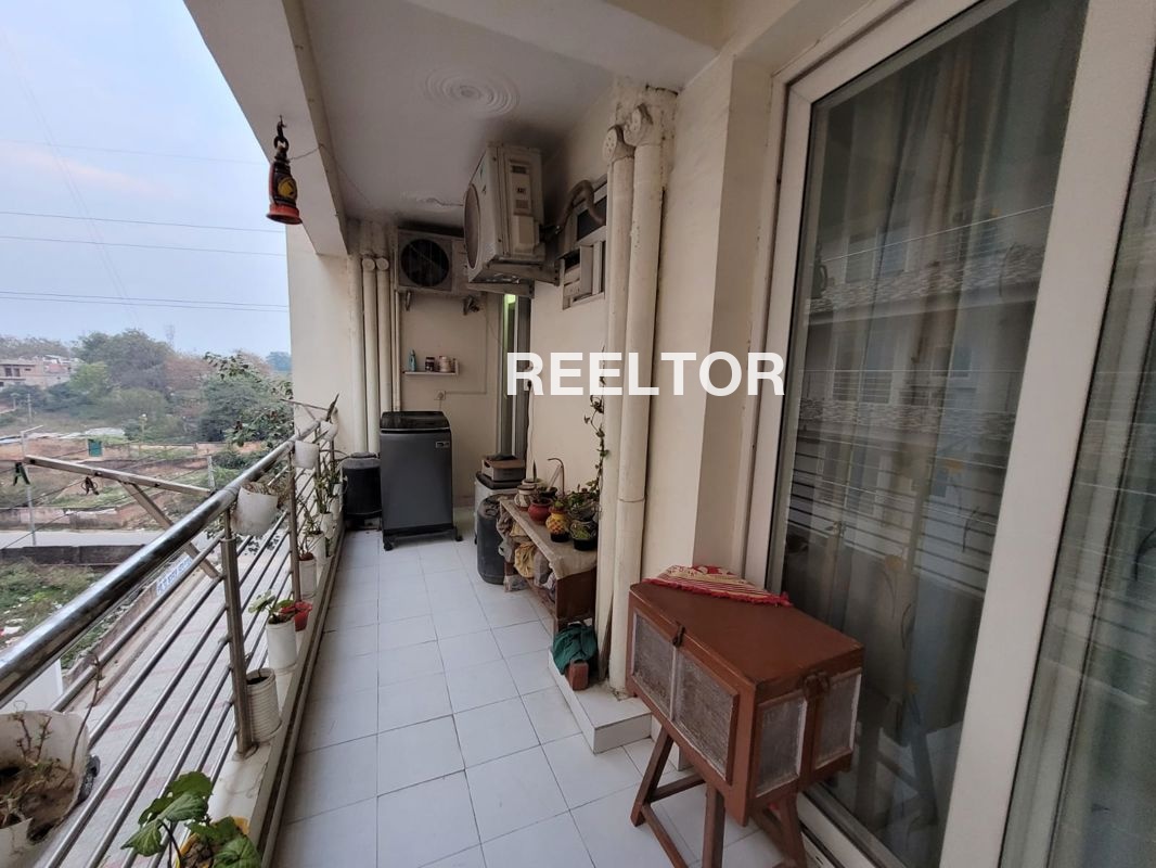 Flat For Rent In Kakramba Wadi Tuljapur