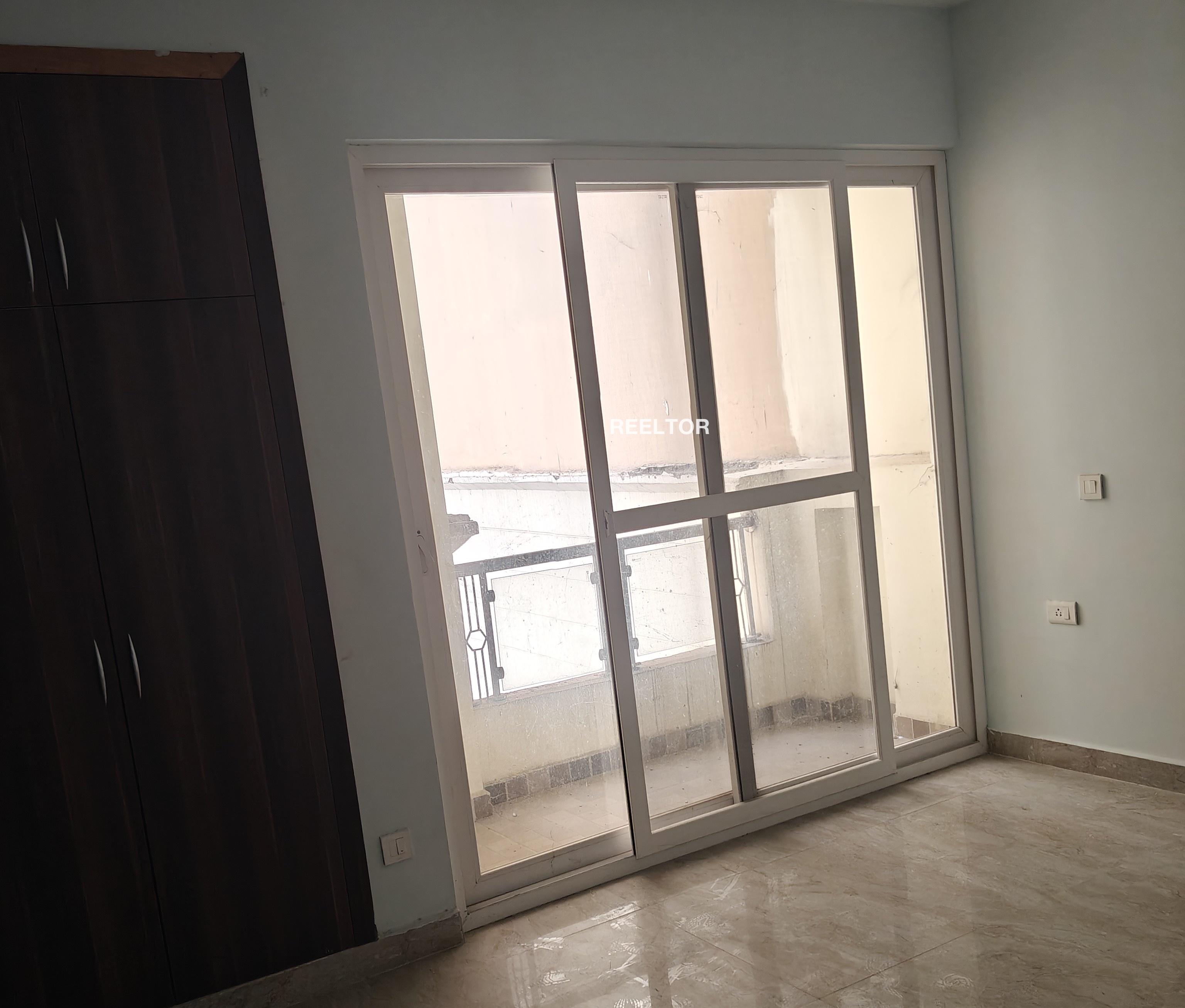 Flat For Sale In Loni Kand Haveli