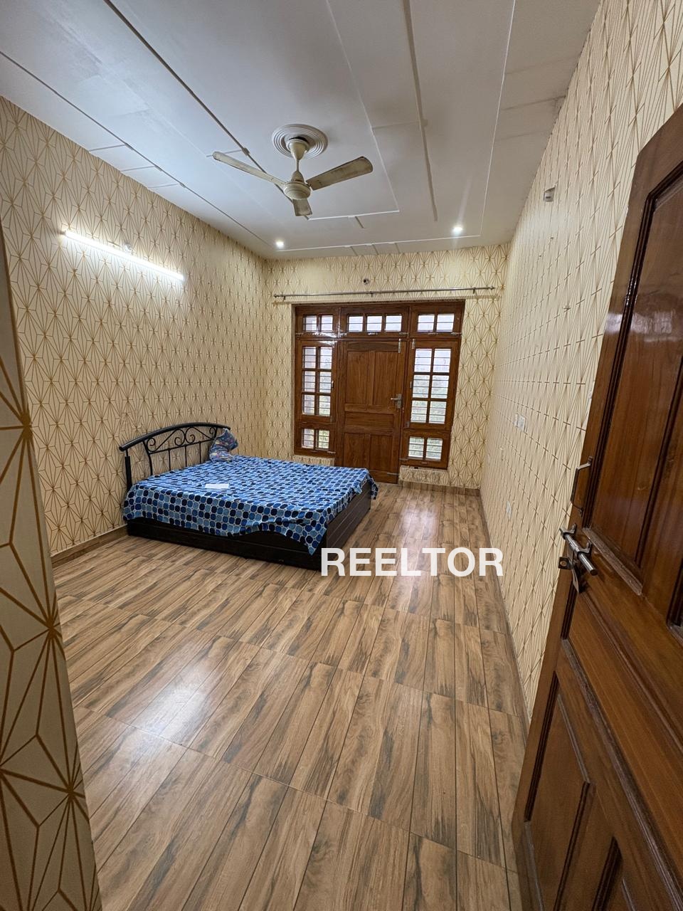 Independent House For Sale In Laxmi Nagar Delhi
