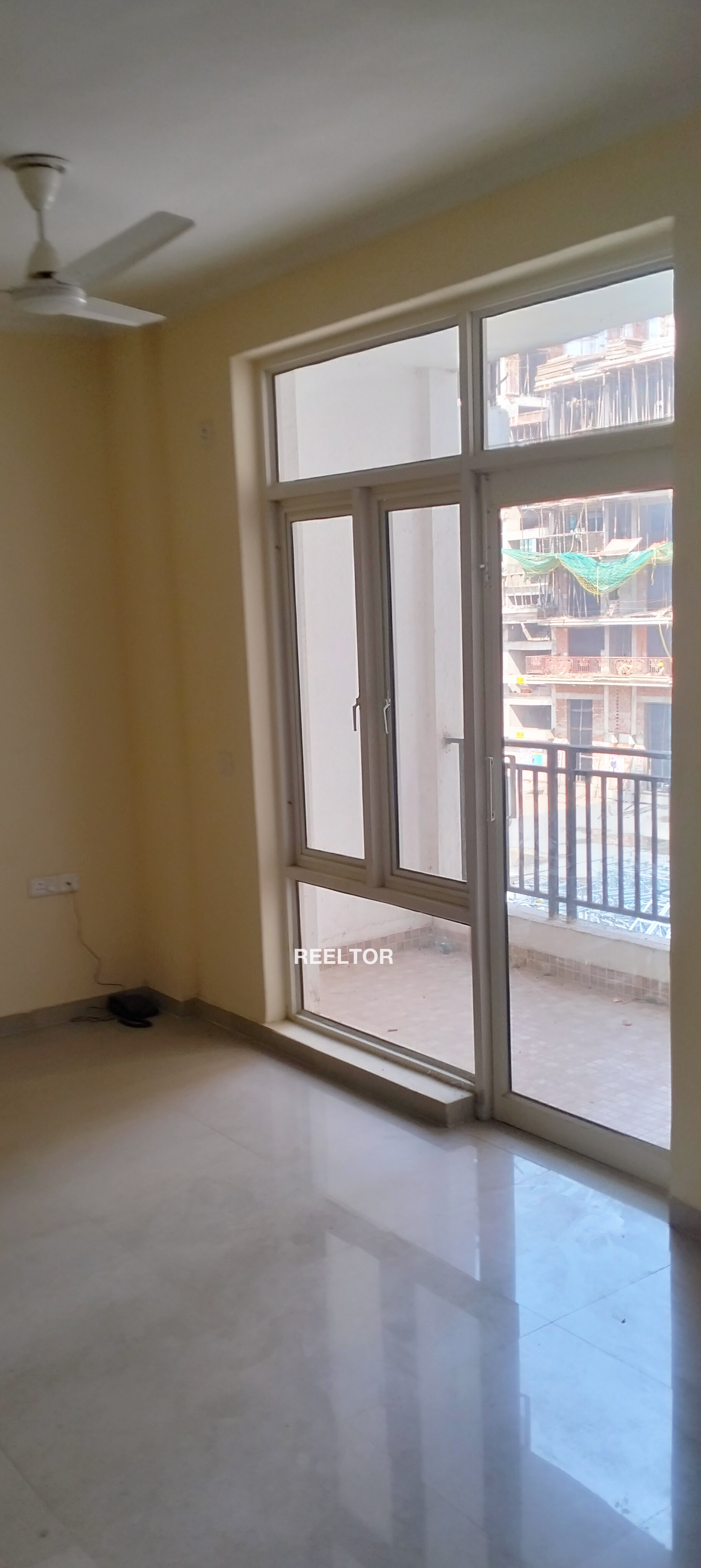 Flat For Rent In Bichoon Mauzamabad