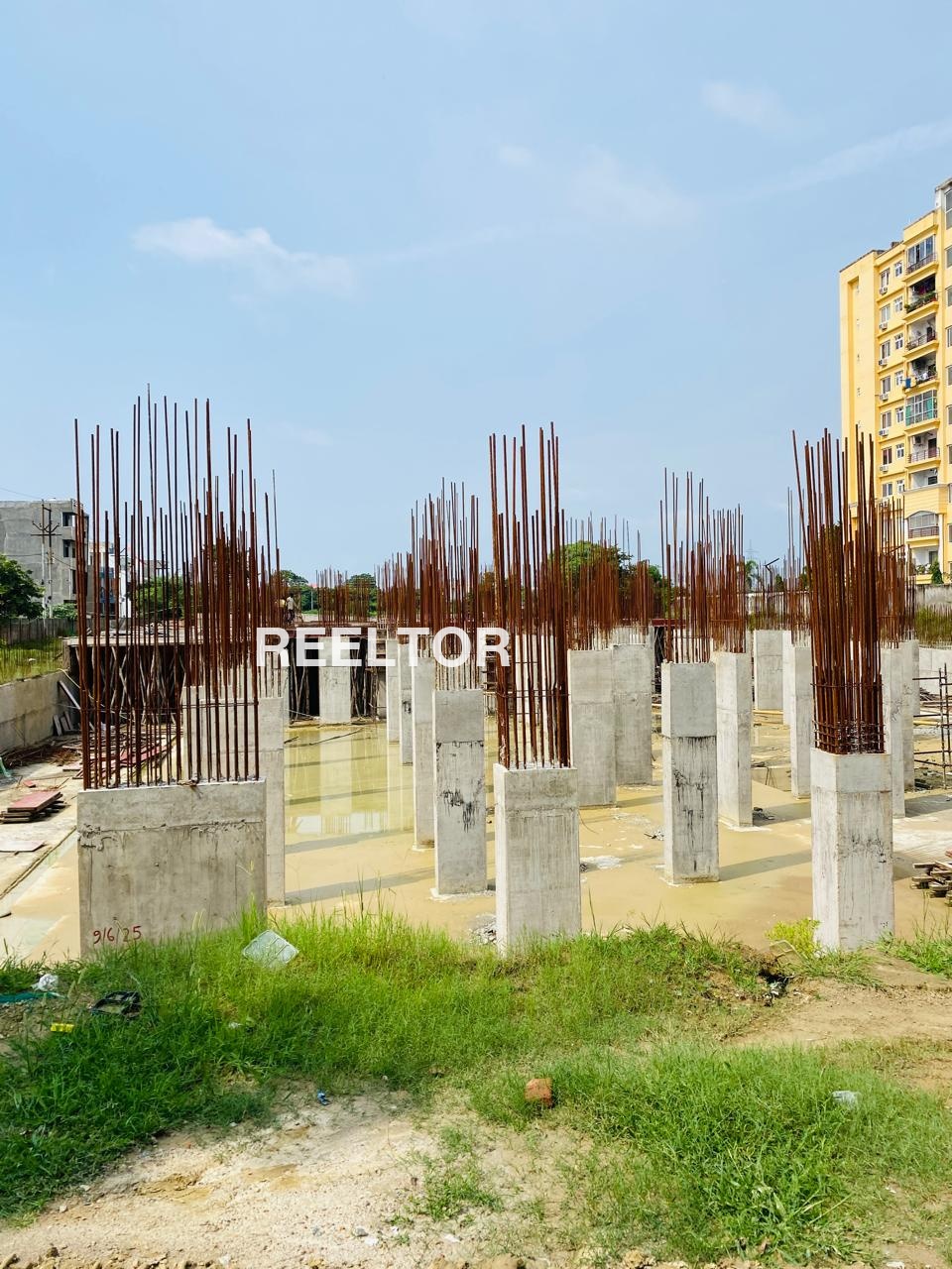 Flat For Sale In Bhgina Surajgarh