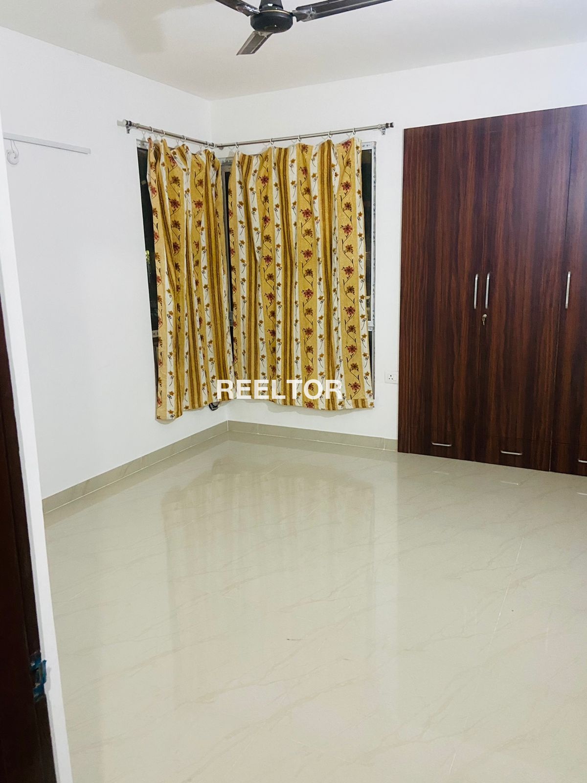 Flat For Rent In Bichoon Mauzamabad