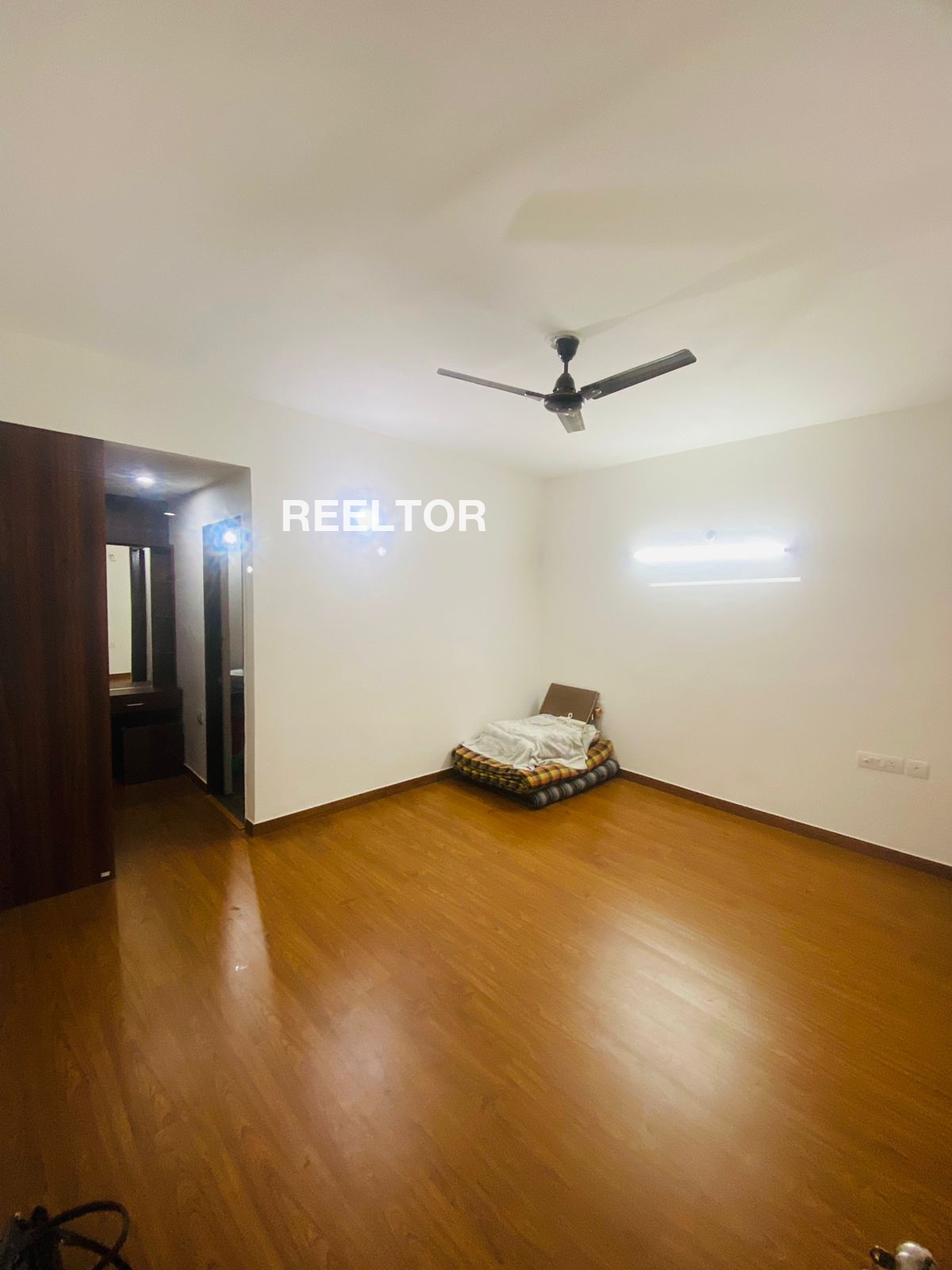 Flat For Rent In Kurumbapatticolony Aravakurichi