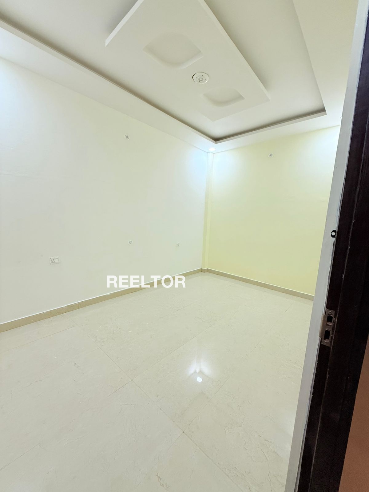 Flat For Rent In Hinoti Patana Gunnor