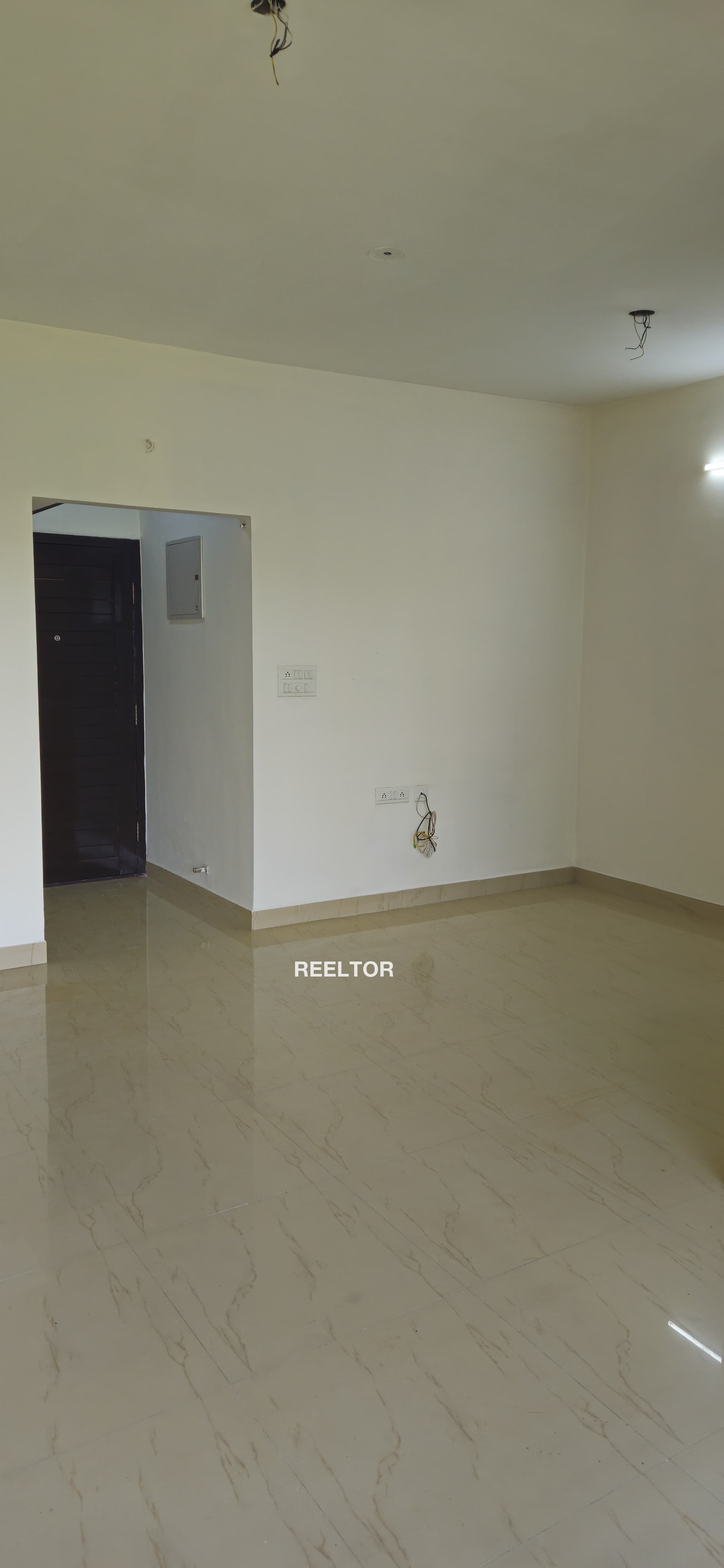 Flat For Sale In Mankian Wali Zira