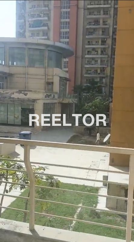 Flat For Rent In Maharajaganj Namkhana