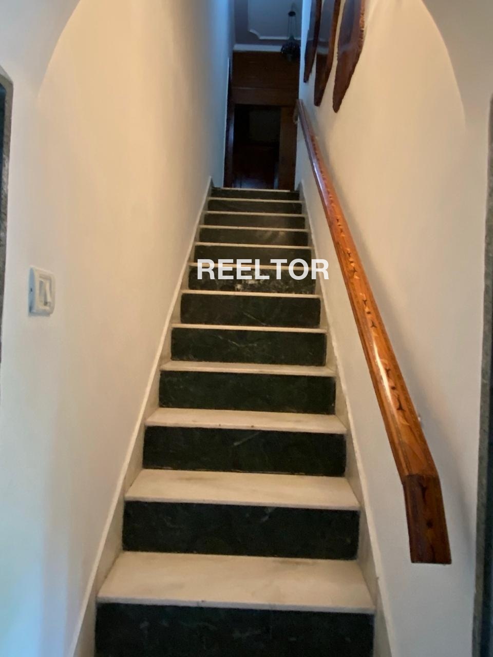 Flat For Rent In Tangling Phc Kalpa