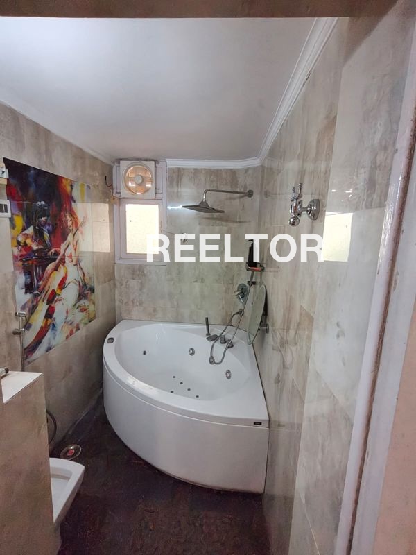 Flat For Rent In Damdongri Goharganj