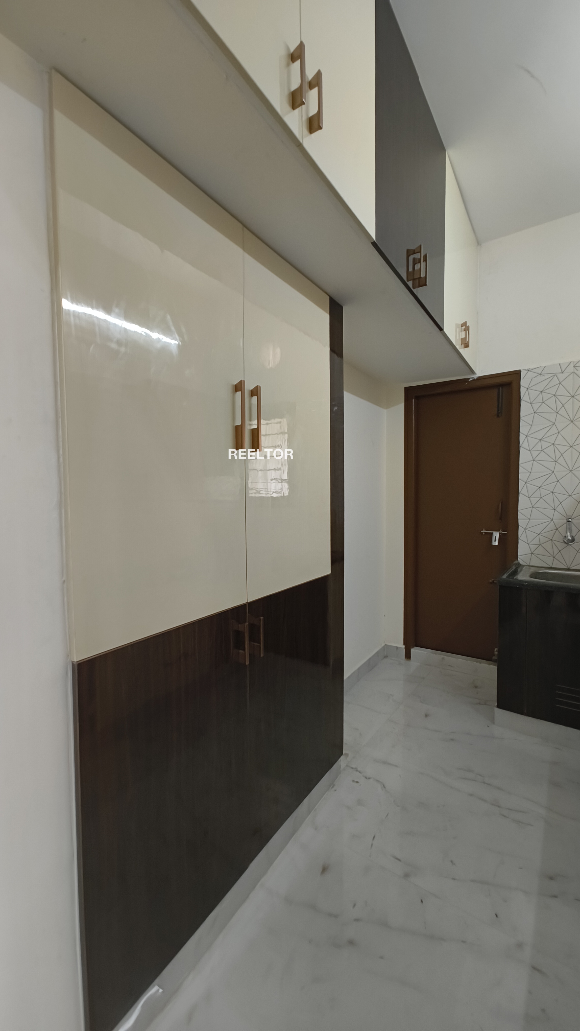 Flat For Sale In Malegaon Theka Arvi