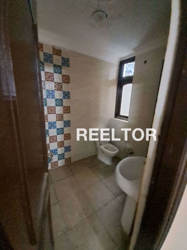 Flat For Sale In Ratanpur Jakholi