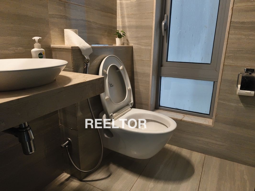 Flat For Sale In Lamba Kalan Todaraisingh