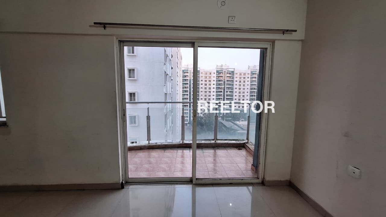 Flat For Sale In Kadarban Seoni