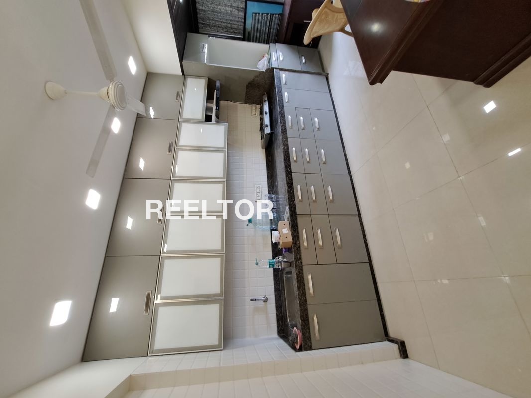 Flat For Rent In Bichoon Mauzamabad