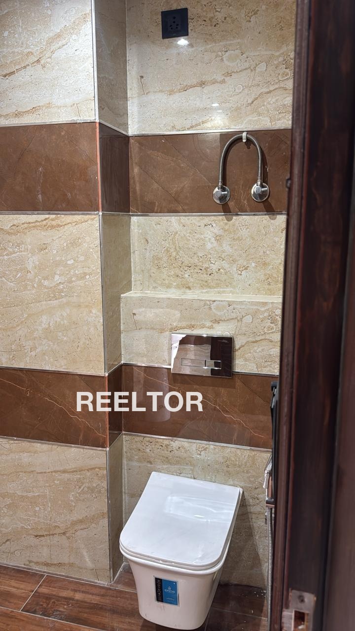 Flat For Sale In Kangwan Baldwara