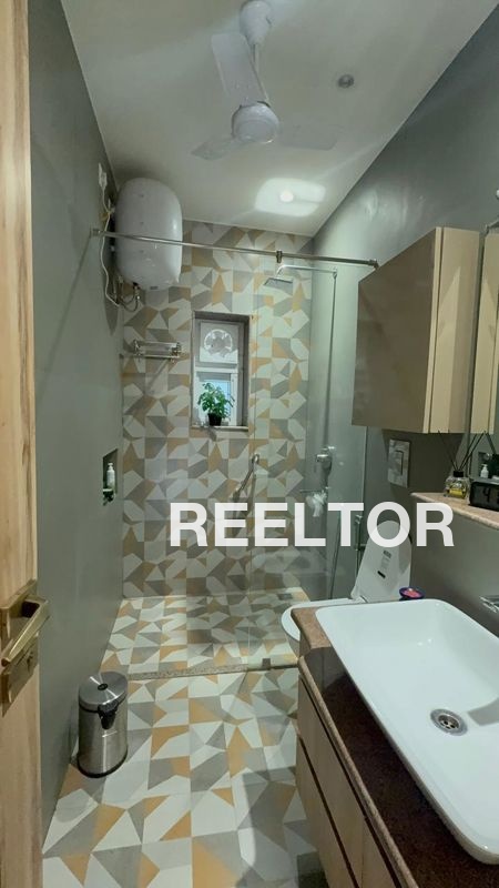 Flat For Rent In Gholi Kandaghat