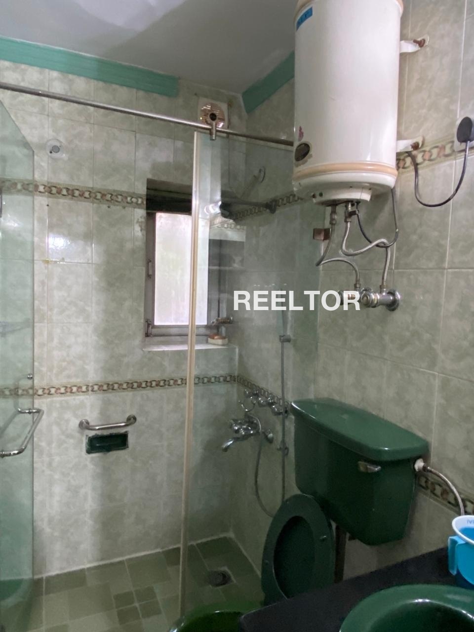 Flat For Rent In Azad Market Huzur