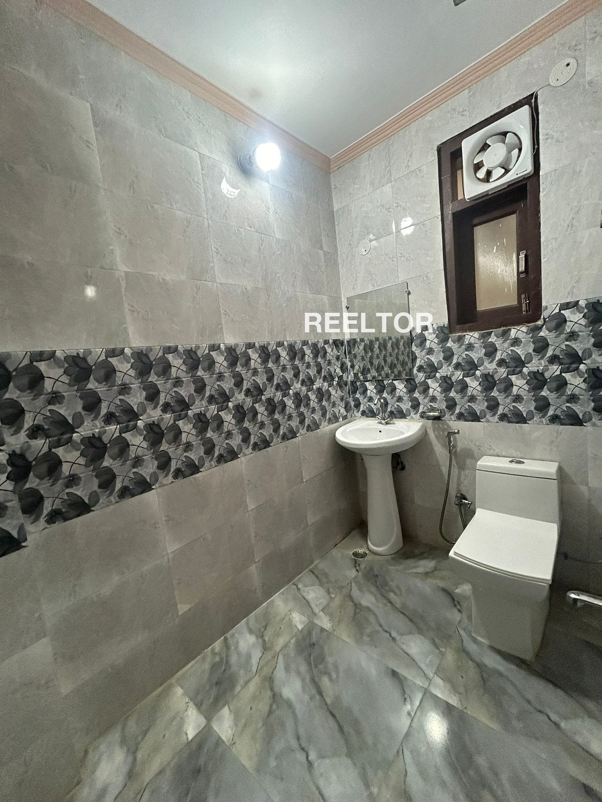 Flat For Sale In Chautra Ka Khera Keshoraipatan