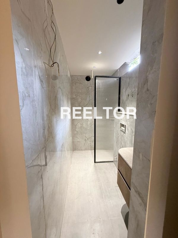 Flat For Rent In Damdongri Goharganj