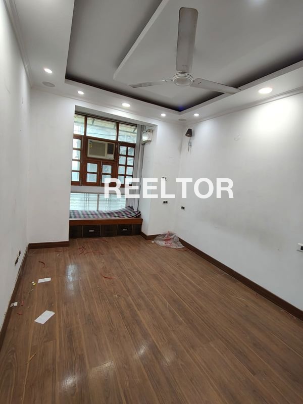 Flat For Rent In Pooni Nipani Kuhi