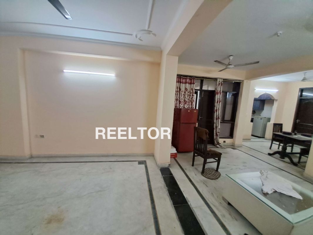 Showroom For Sale In Dda Flats Model Town