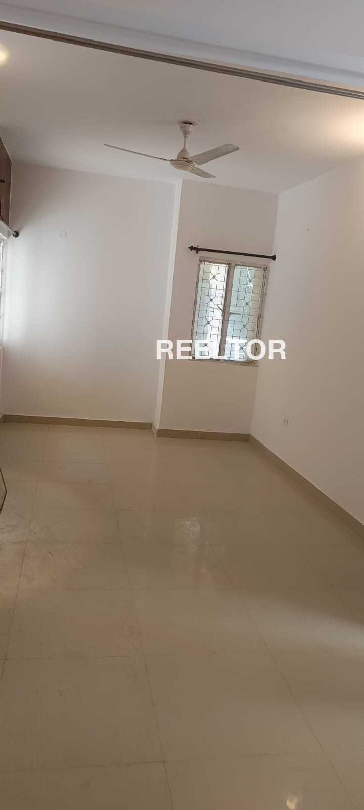 Flat For Sale In Umari Raiyyatwari Warora