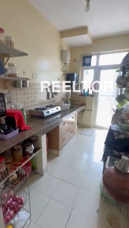 Flat For Rent In Pooni Nipani Kuhi