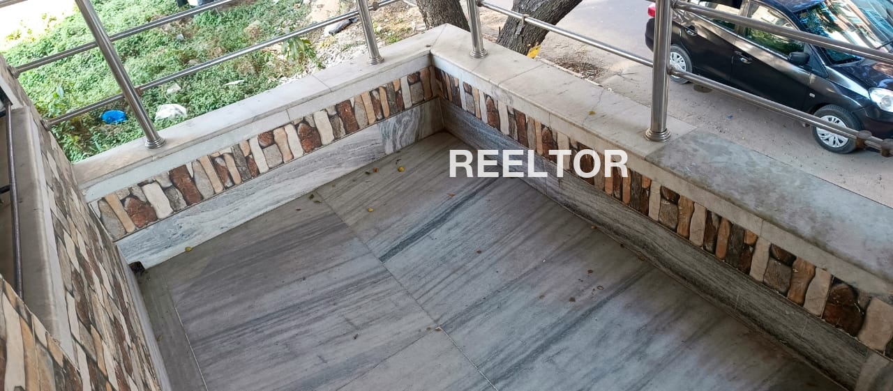 Flat For Rent In Chhalah Rajgarh