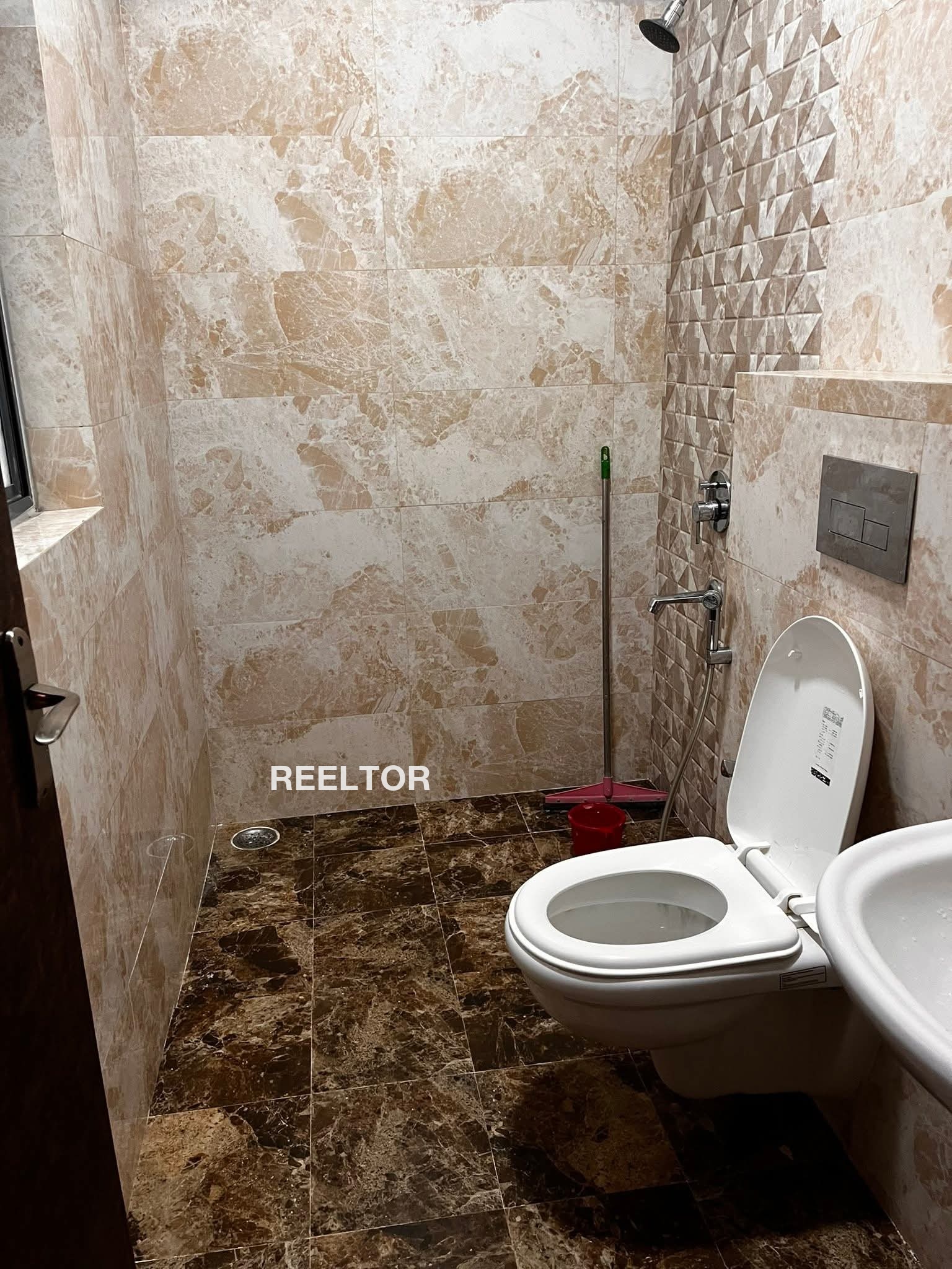 Flat For Sale In Kombupalayam Karur