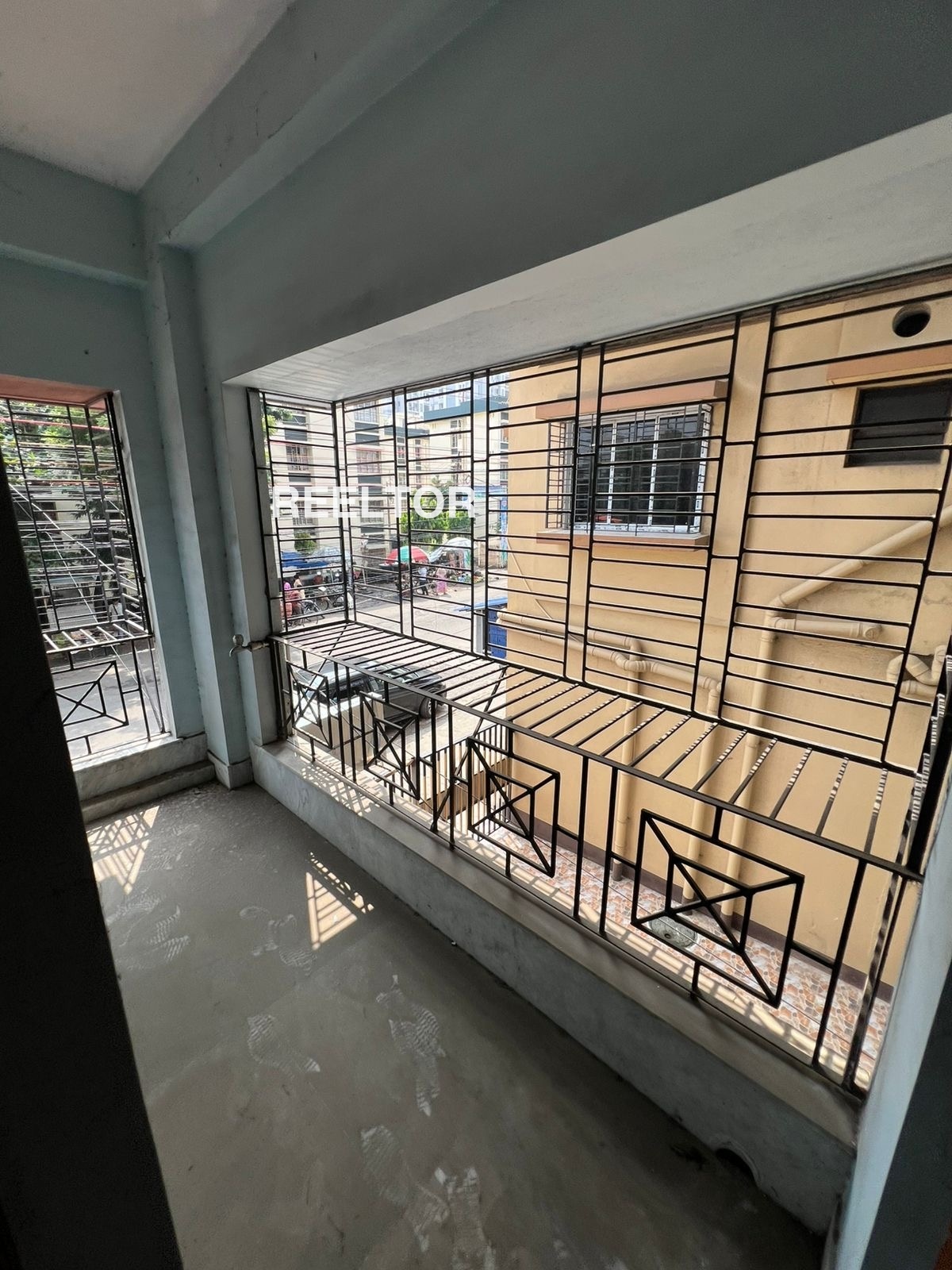 Flat For Sale In Sirata Pandhurna