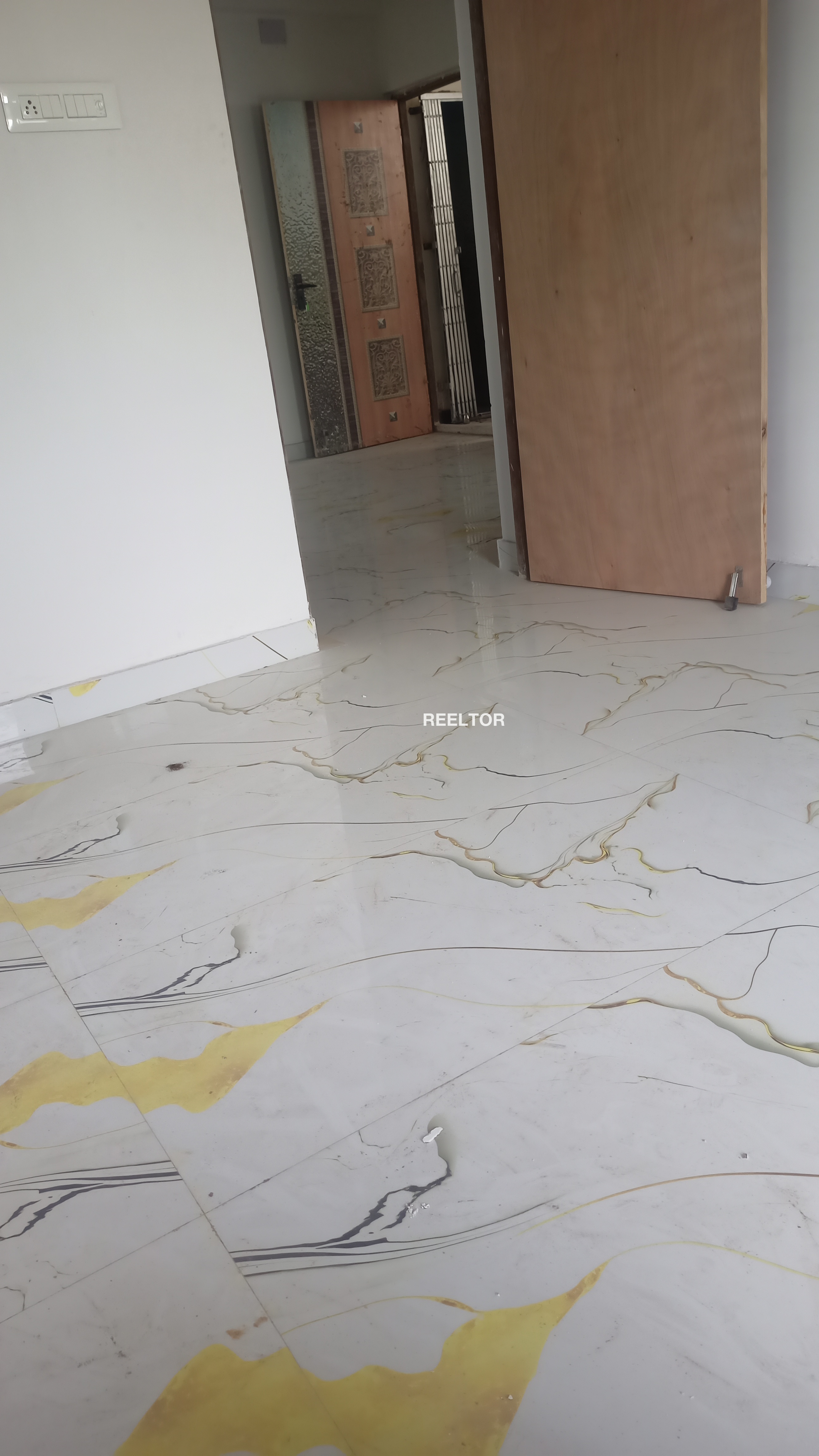 Flat For Rent In Chhalah Rajgarh