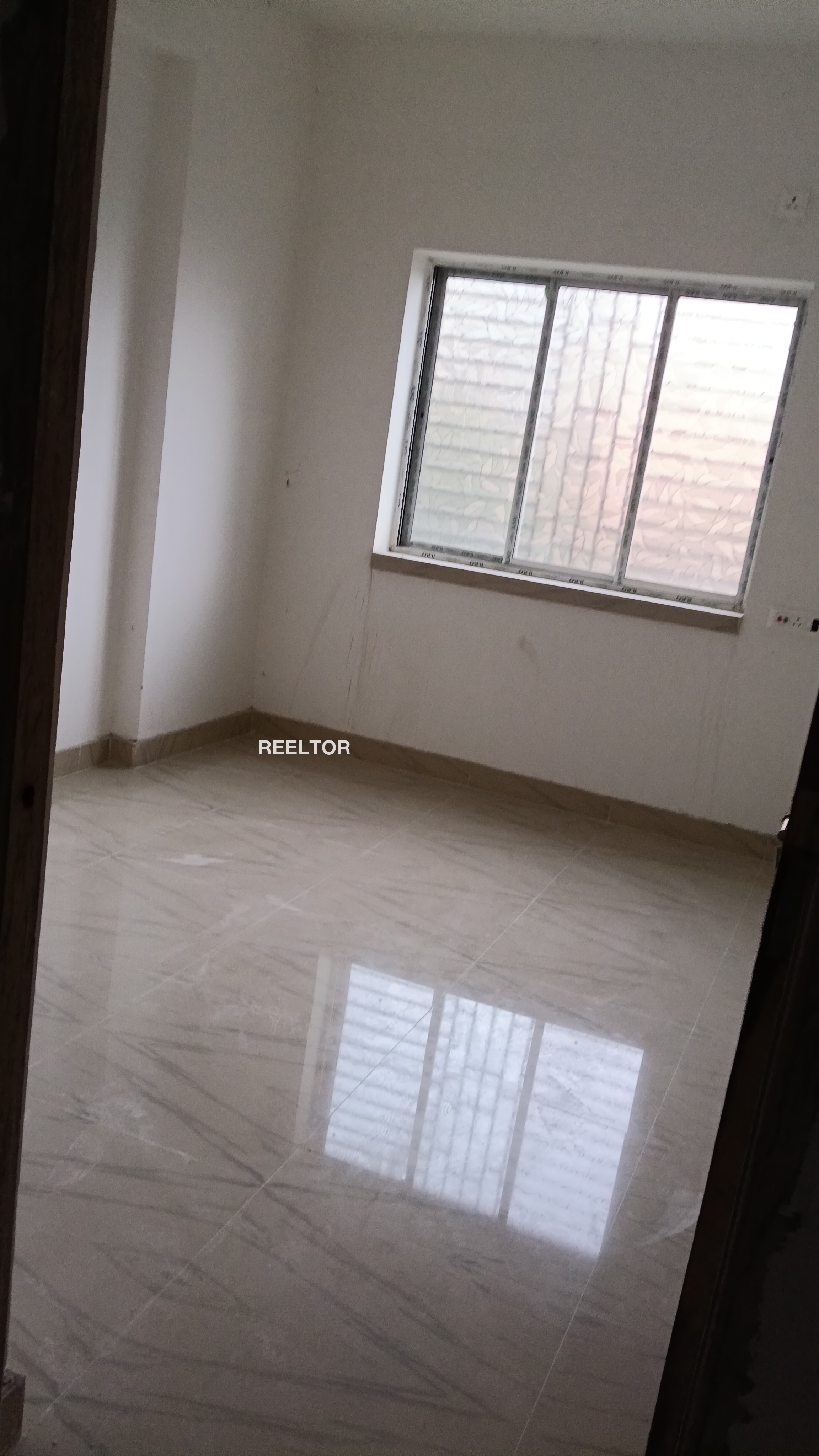 Flat For Sale In Jhilmila Kundam