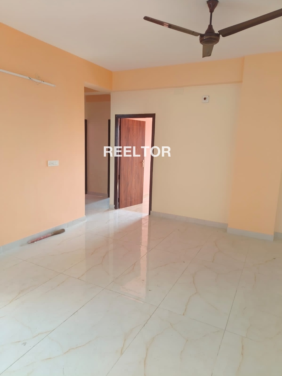 Flat For Sale In Shadipur Tijara