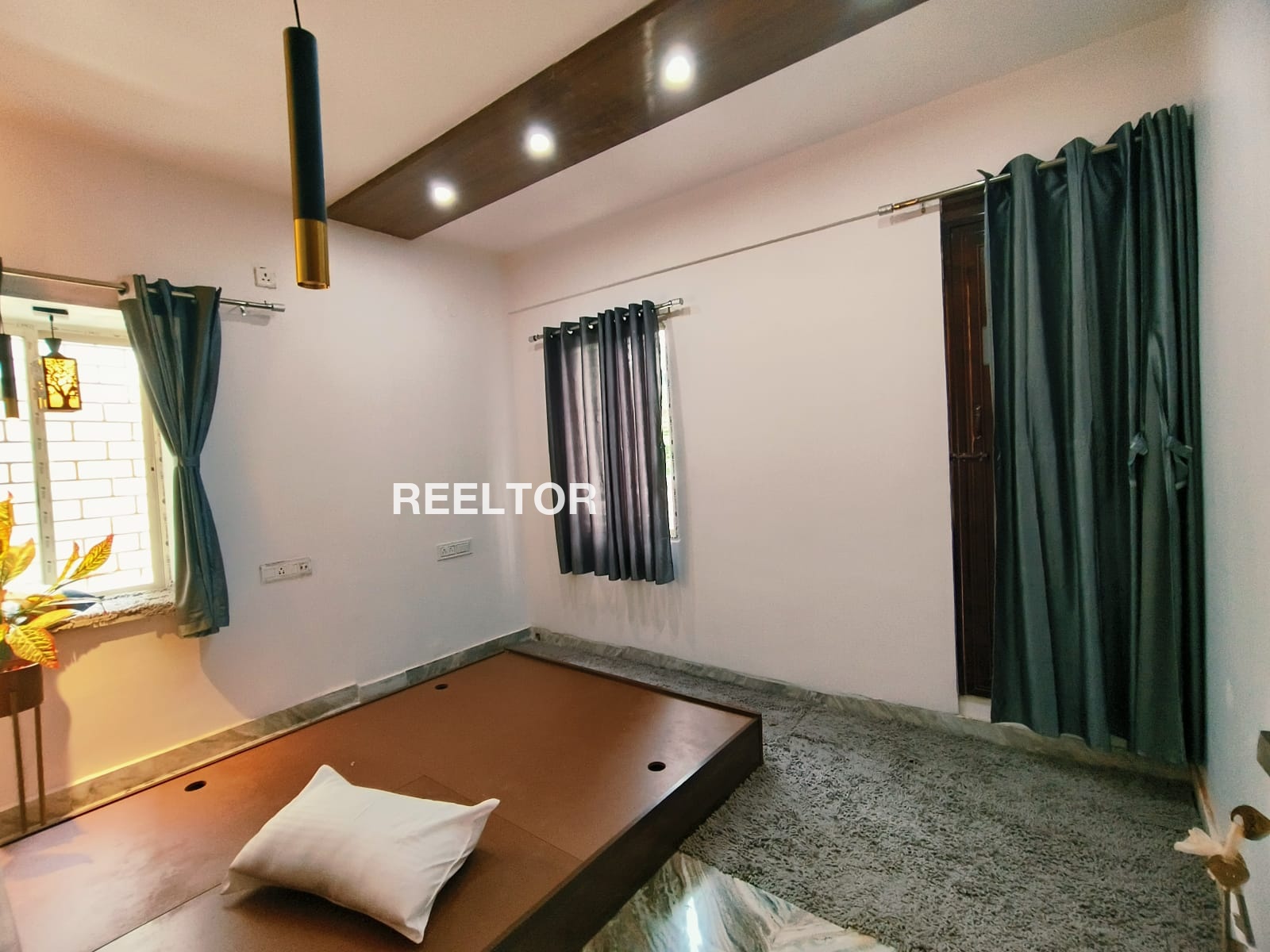 Flat For Sale In Sendor Rohru