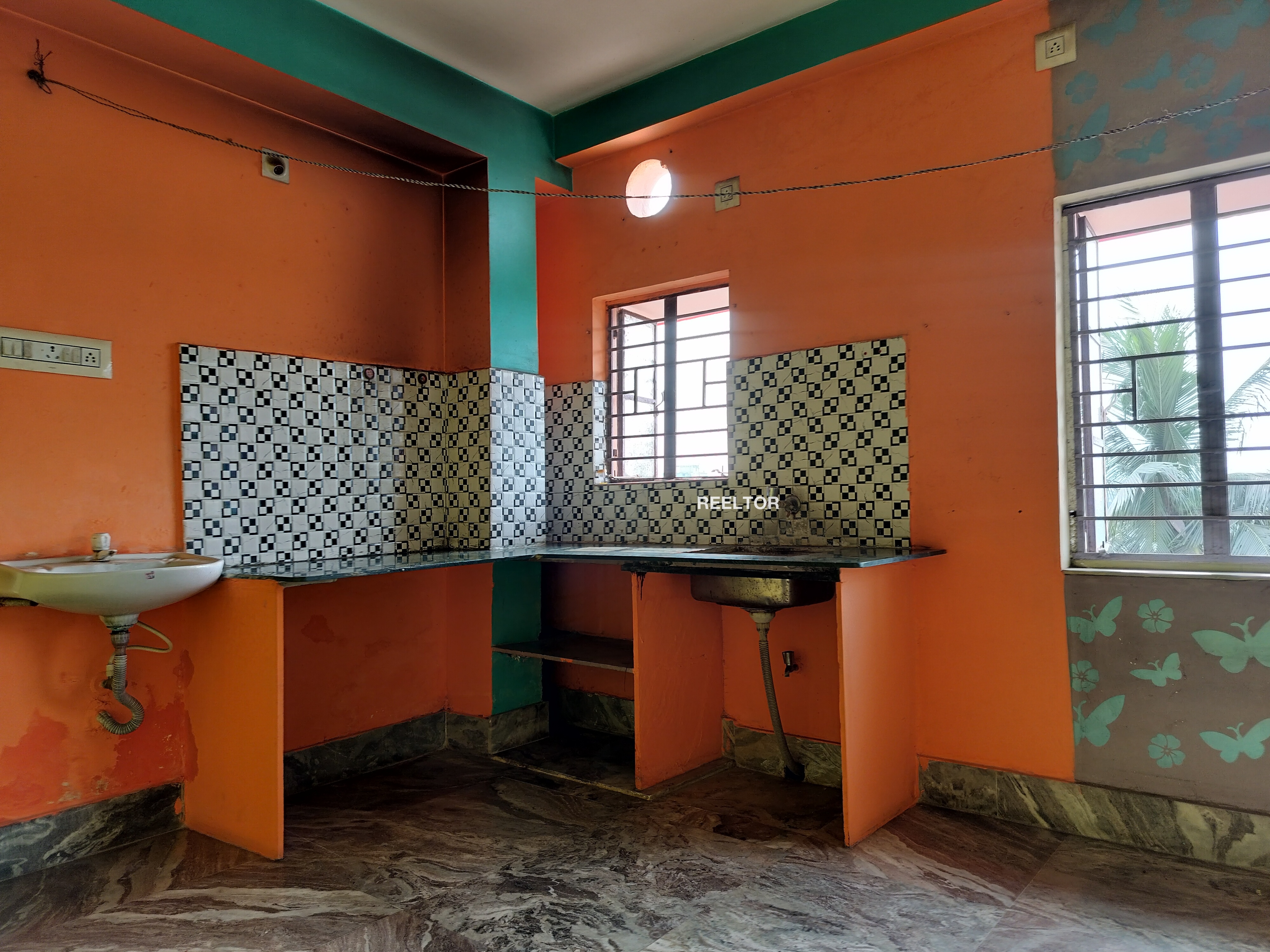 Flat For Sale In Sanjari Tikar