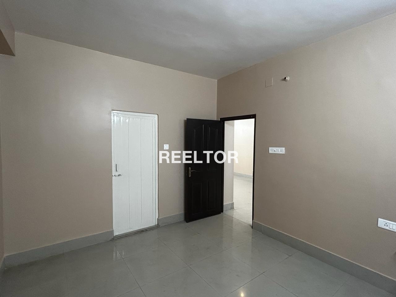 Flat For Rent In New Friends Colony Defence Colony