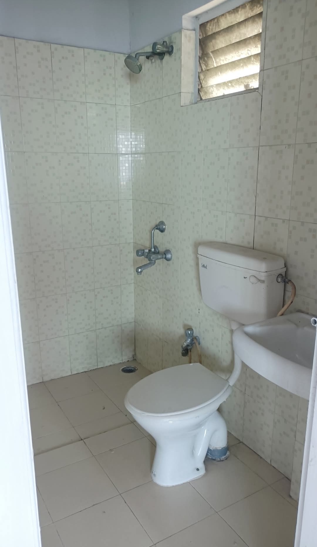 Flat For Sale In Jaddna Chaurah