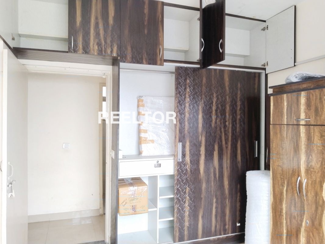 Flat For Rent In Khujrai Piprai