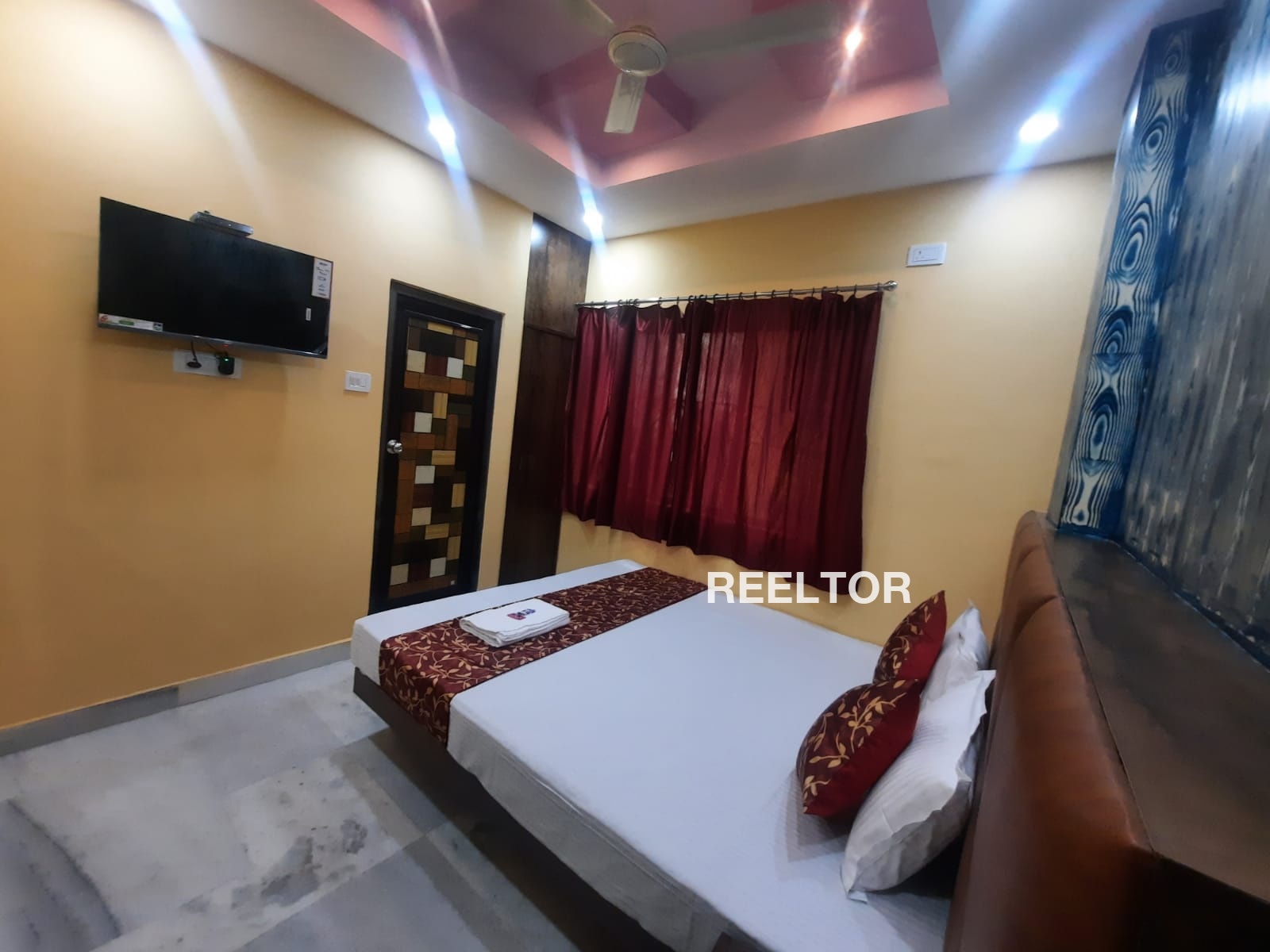 Flat For Rent In New Friends Colony Defence Colony