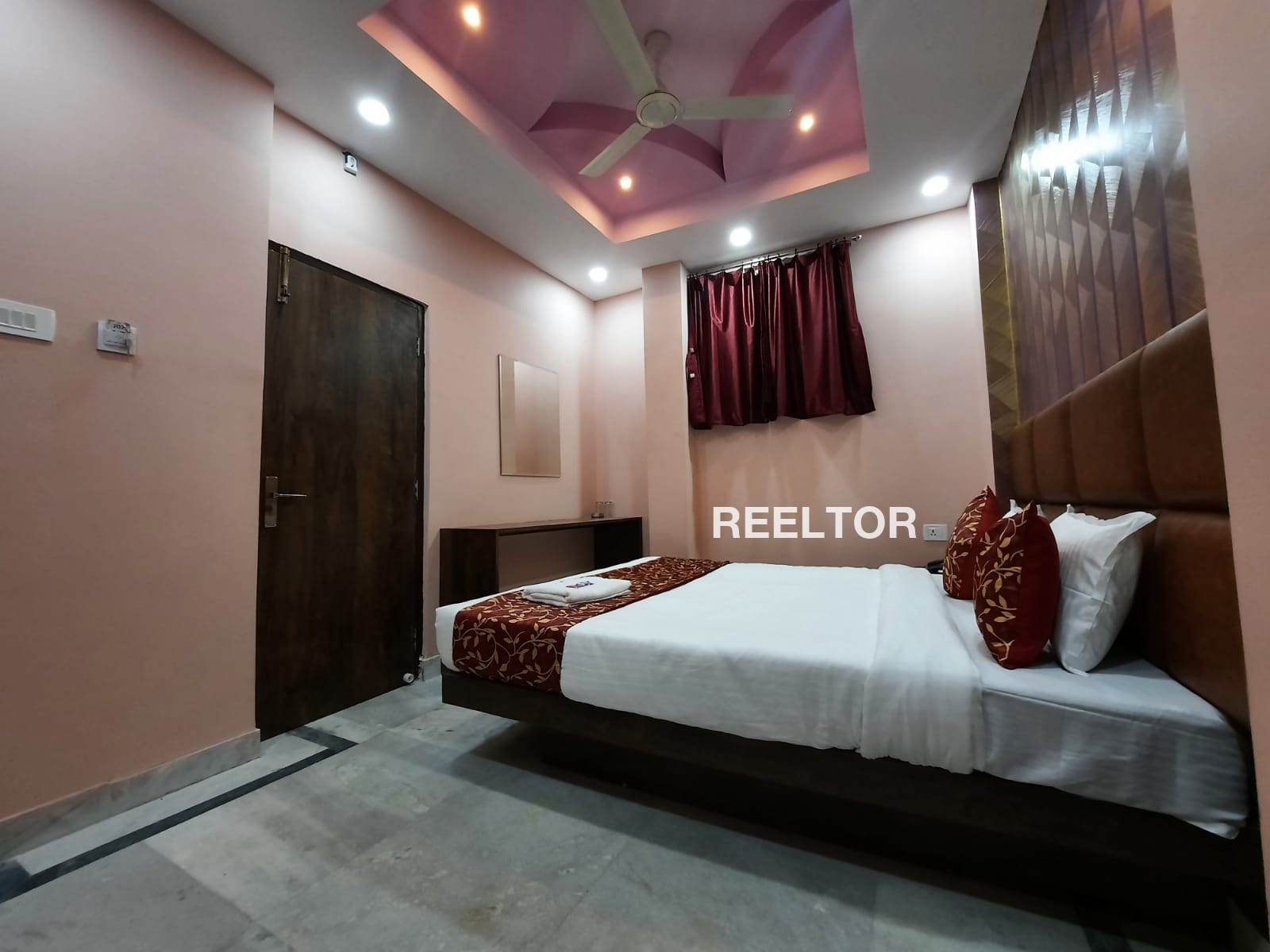 Flat For Rent In Pahaurka Ellenabad