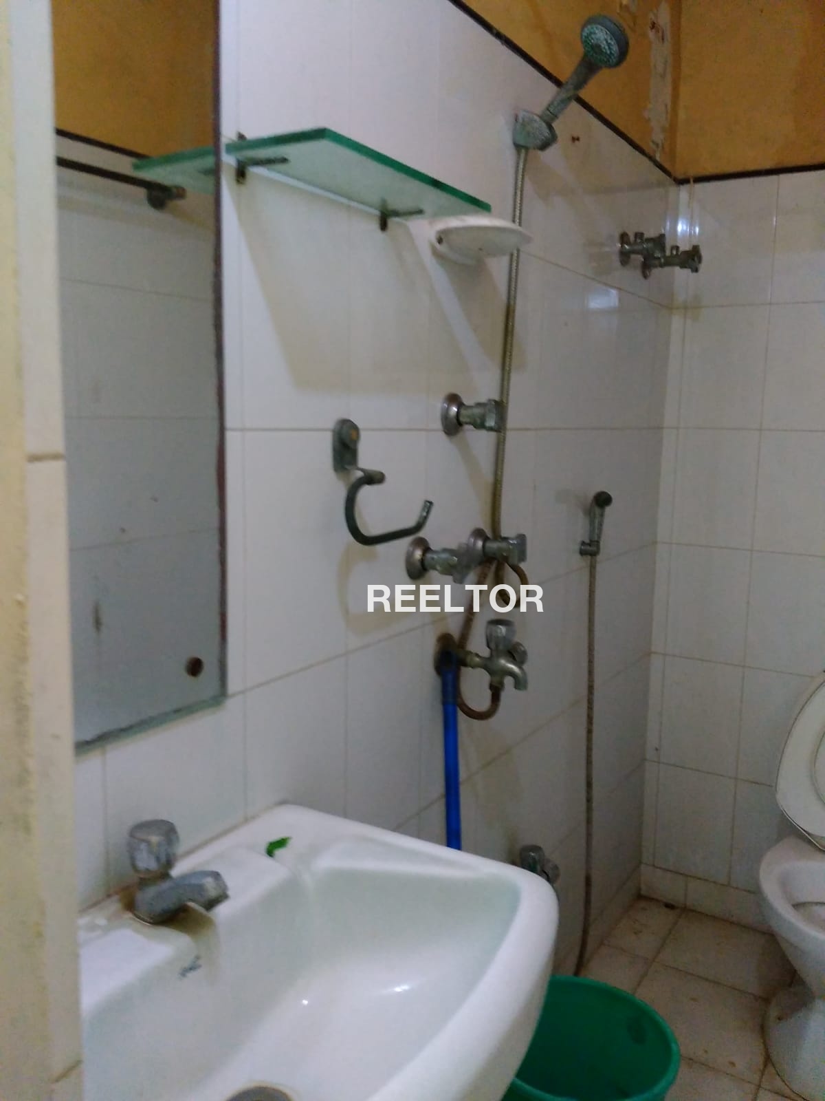 Flat For Sale In Bicharpur Salekasa